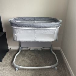 Ingenuity Dream & Grow Adjustable Bedside Bassinet With Storage Pocket 