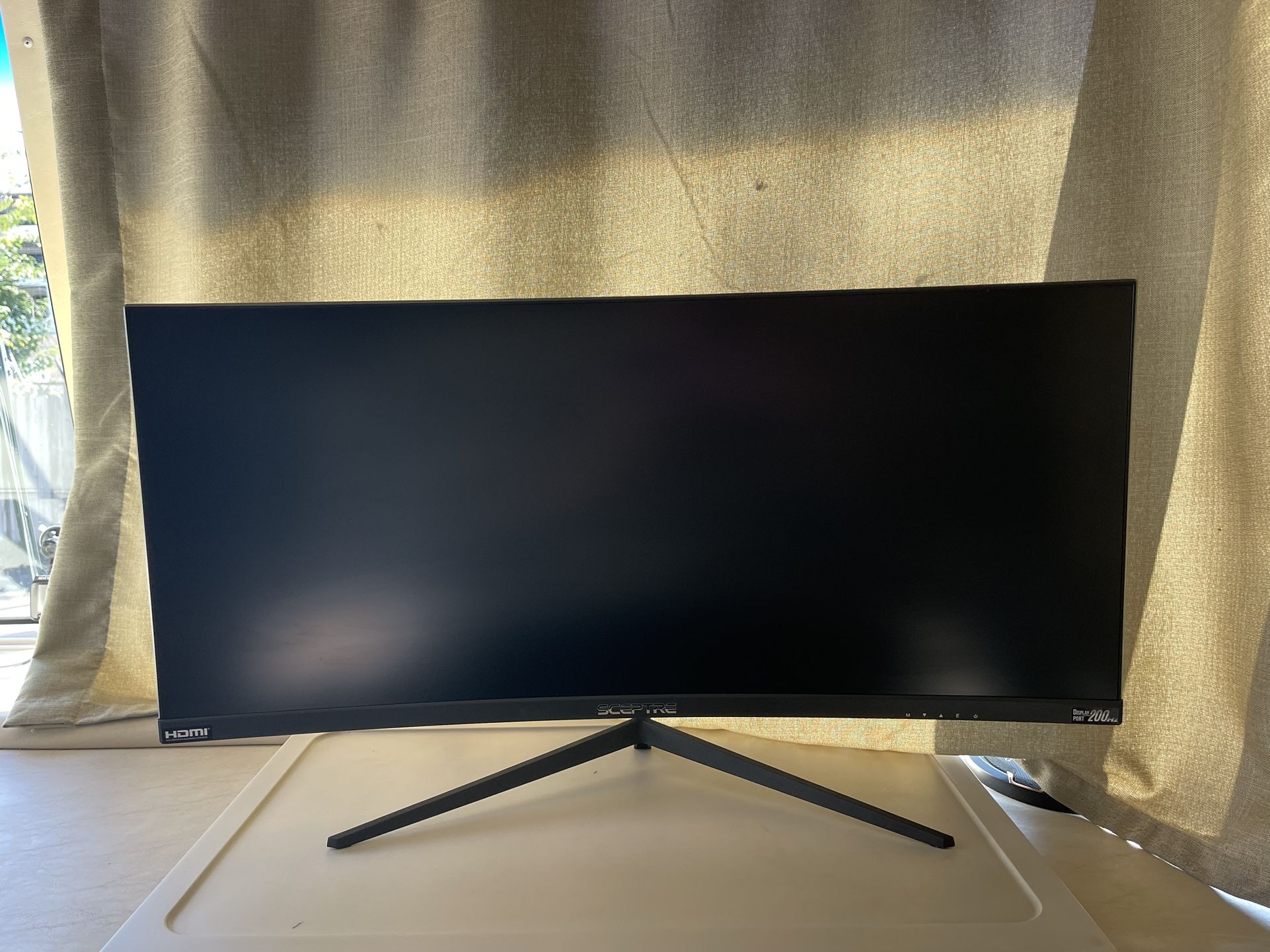 Scepter 30-inch Curved Gaming Monitor