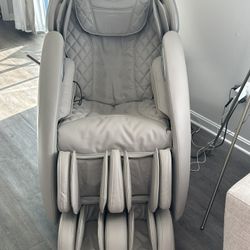 Osaki OS-4000XT Massage Chair