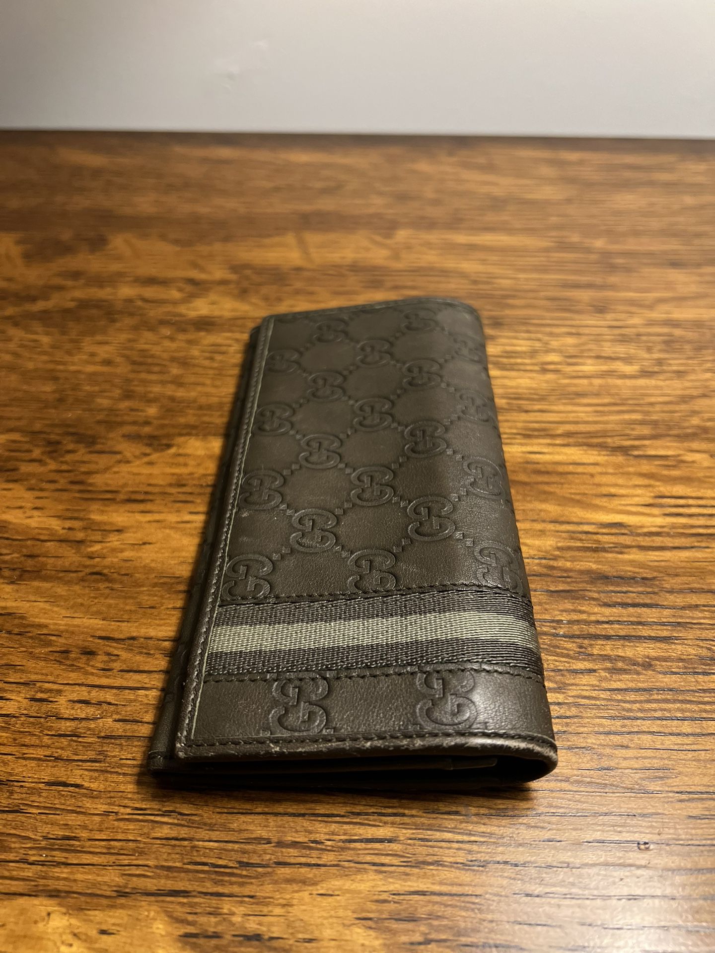  Gucci long wallet