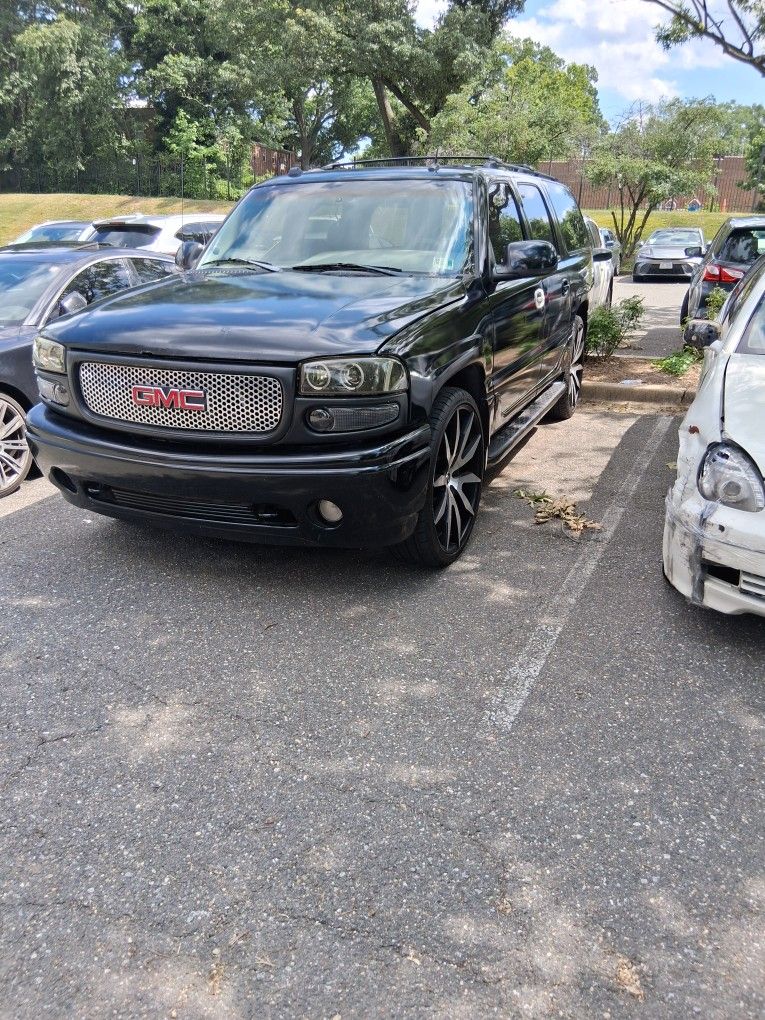 2004 GMC Yukon XL