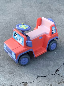Bluey battery operated children’s car