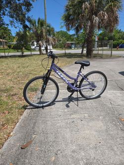 Huffy Rockcreek lavender 24"