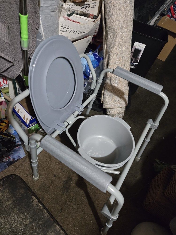 Bedside Toilet Chair
