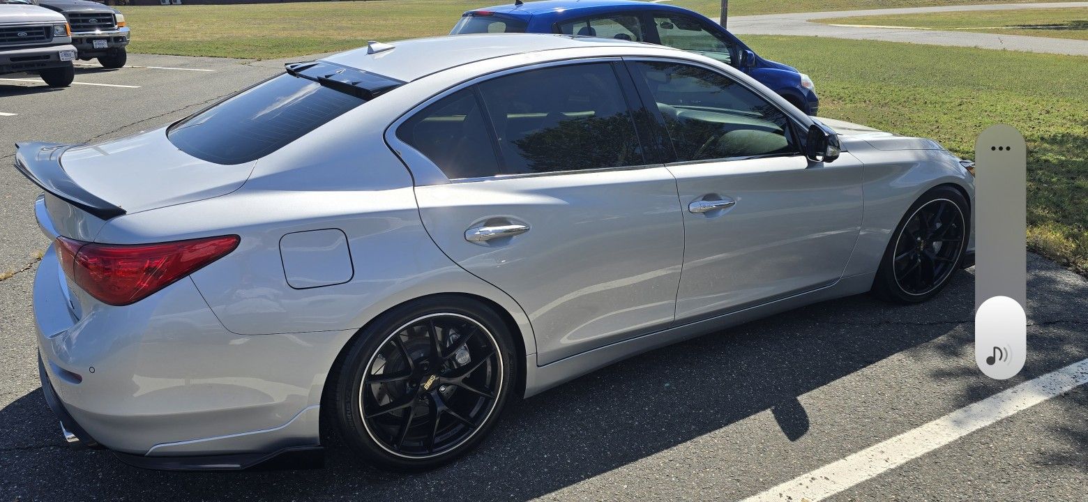 Satin Black bbs Wheels Almost New Size 19x8.5 Square Setup Almost New Tires