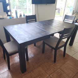 Dining Table w/ Table extension