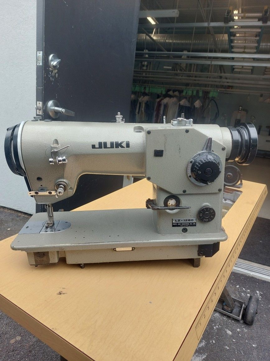 Juki High Speed Zigzag Industrial Sewing Machine