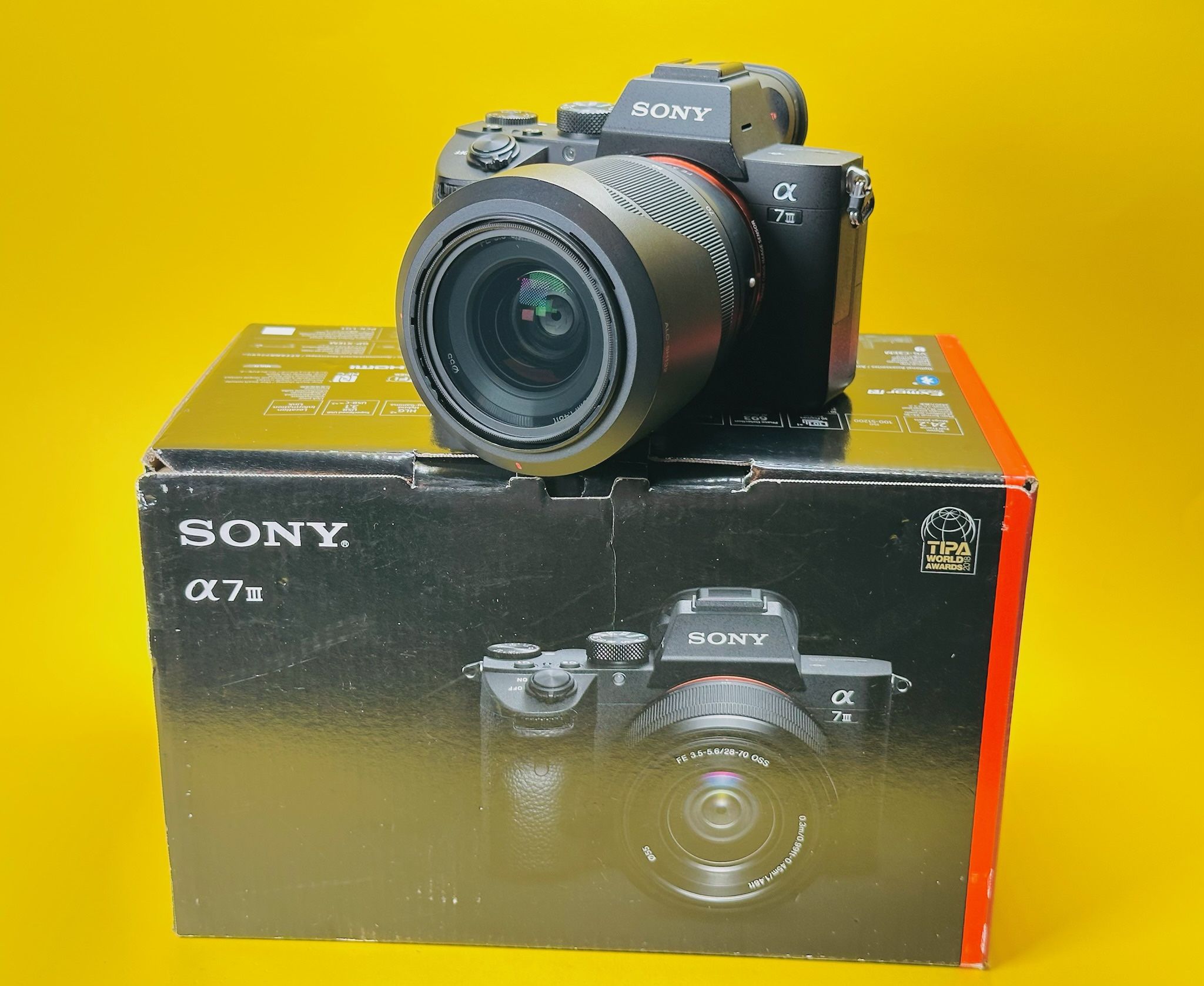 Sony a7 III Full-frame Mirrorless Interchangeable-Lens Camera with 28-70mm Lens