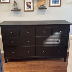 Black/brown dresser