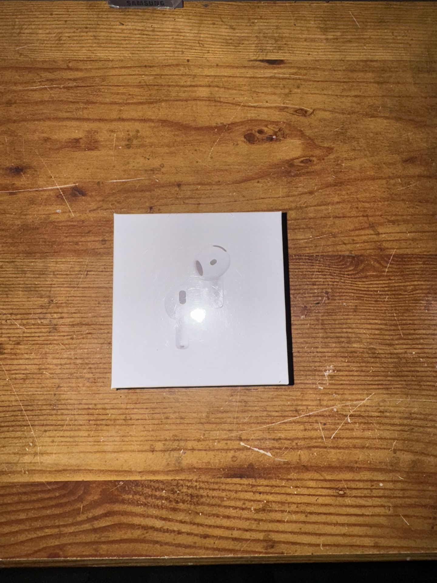 Apple AirPods 4