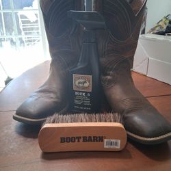 Mens Boots (ARIAT) and Leather Cleaner 