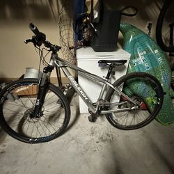 Raleigh Mountain Bike 