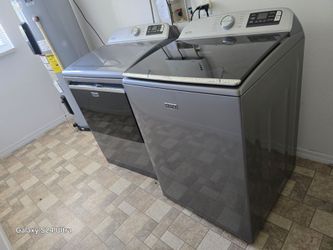 MAYTAG WASHER & DRYER SET