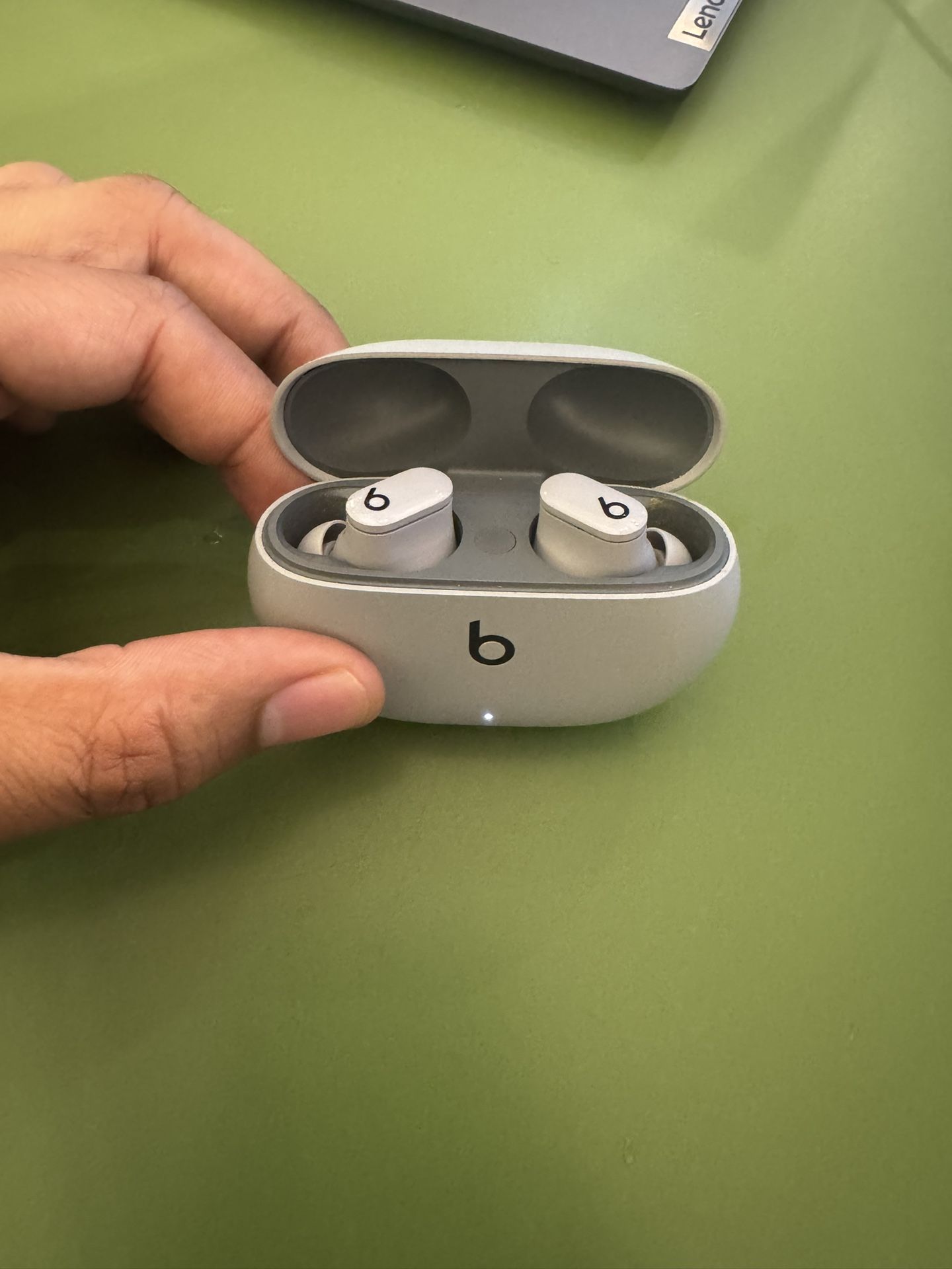 Beats studio buds