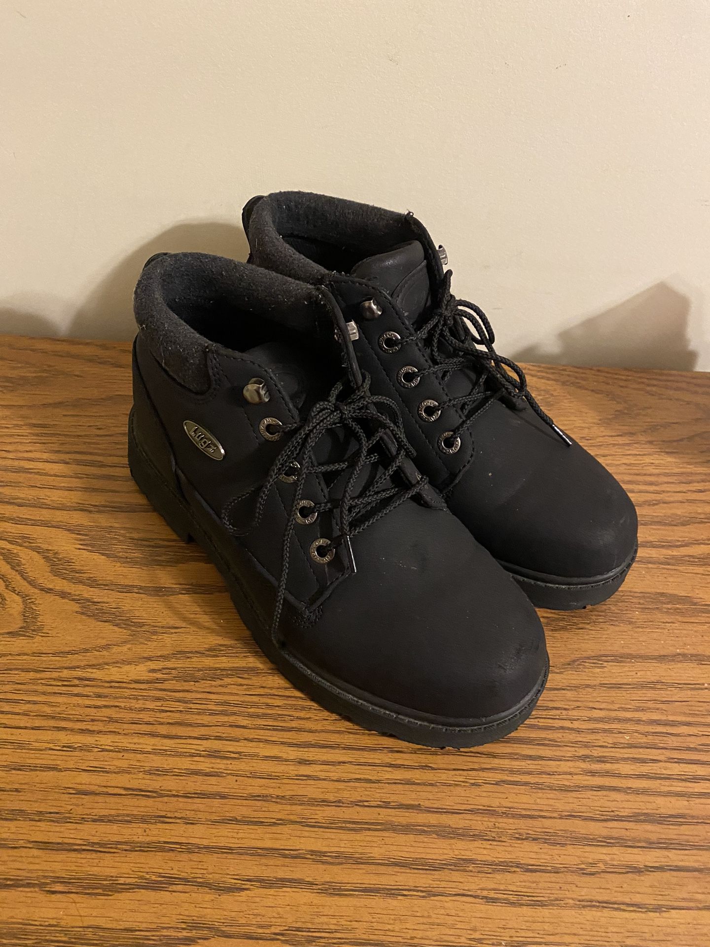 Brand New Woman’s Lugz Drifter LX Chukka Boots Size 8.5