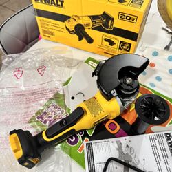 20V MAX Cordless Brushless 4-1/2 in. Angle Grinder with Paddle Switch (Tool Only)