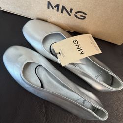 Brand New MNG Leather Flats – Size 36
