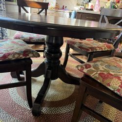Pottery Barn 48” Round Dining Table