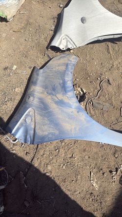 Yaris fender passenger side