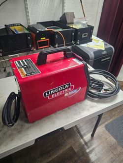 10035 120v Lincoln Electric MIG Welder 97679