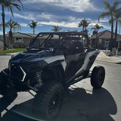 2019 Polaris 1000 XP  Razor