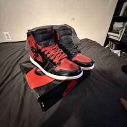 Air Jordan 1 Patent Bred