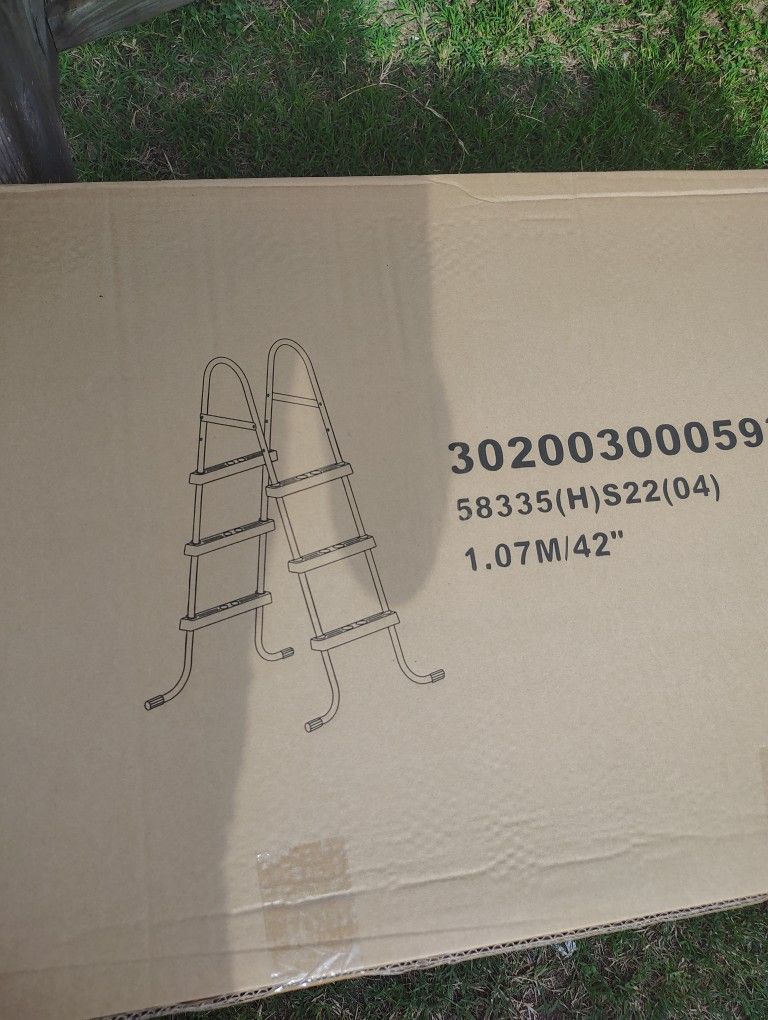 New In Box Pool Ladder