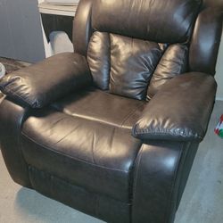 RECLINER SWIVEL ROCKER