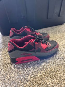 Nike Air Max Shoe - Men's Size 11.5
