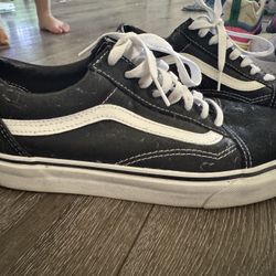Vans Old School - Men’s Size 9, women’s 10.5