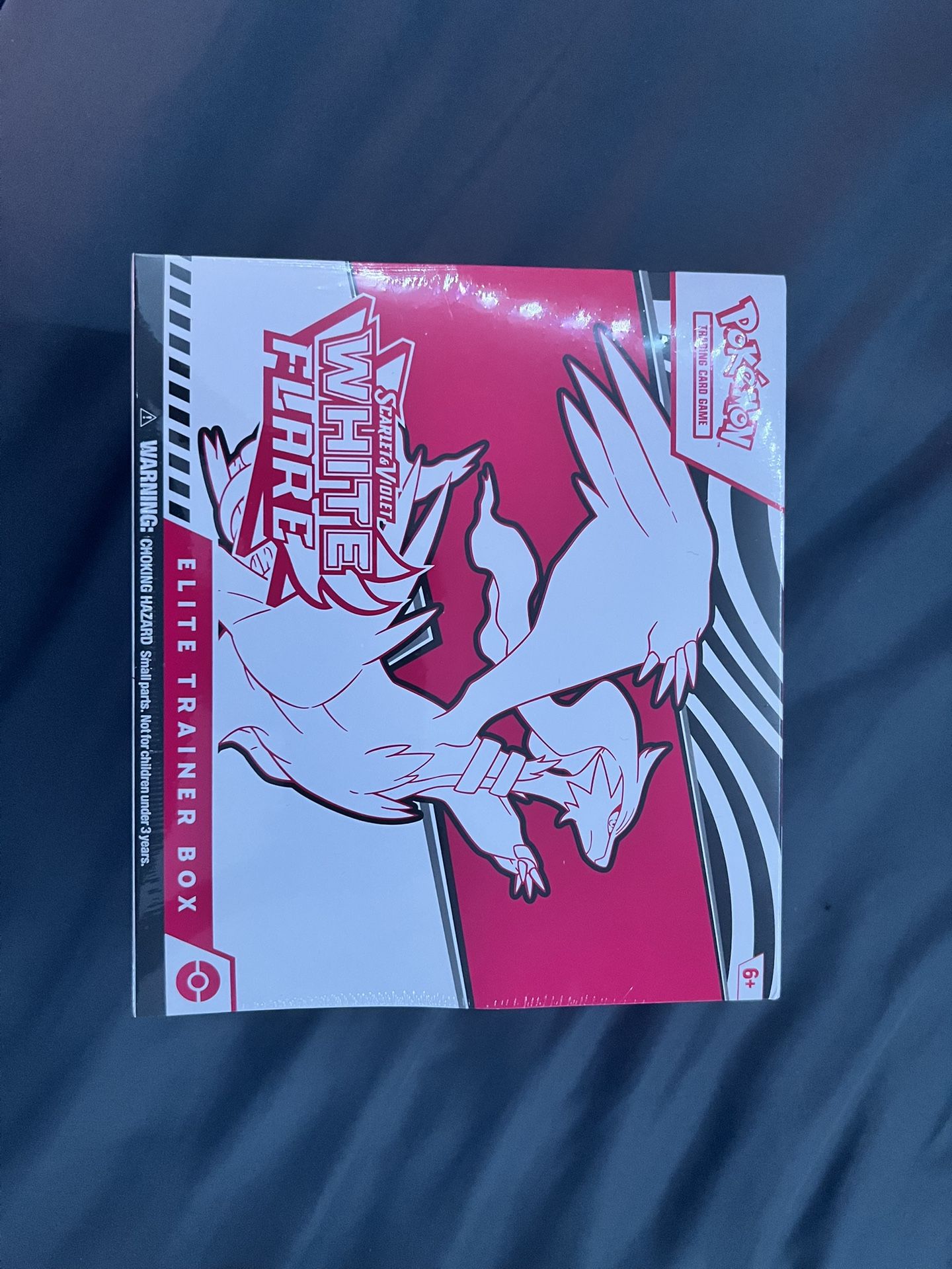 Scarlet And Violet White Flair Etb