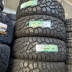 🚘🚨vendo set de LlantasLt 285 70 17 Goodride R/T tires