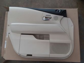Lexus RX 350 door panel
