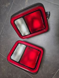 Jeep Gladiator OEM Lights