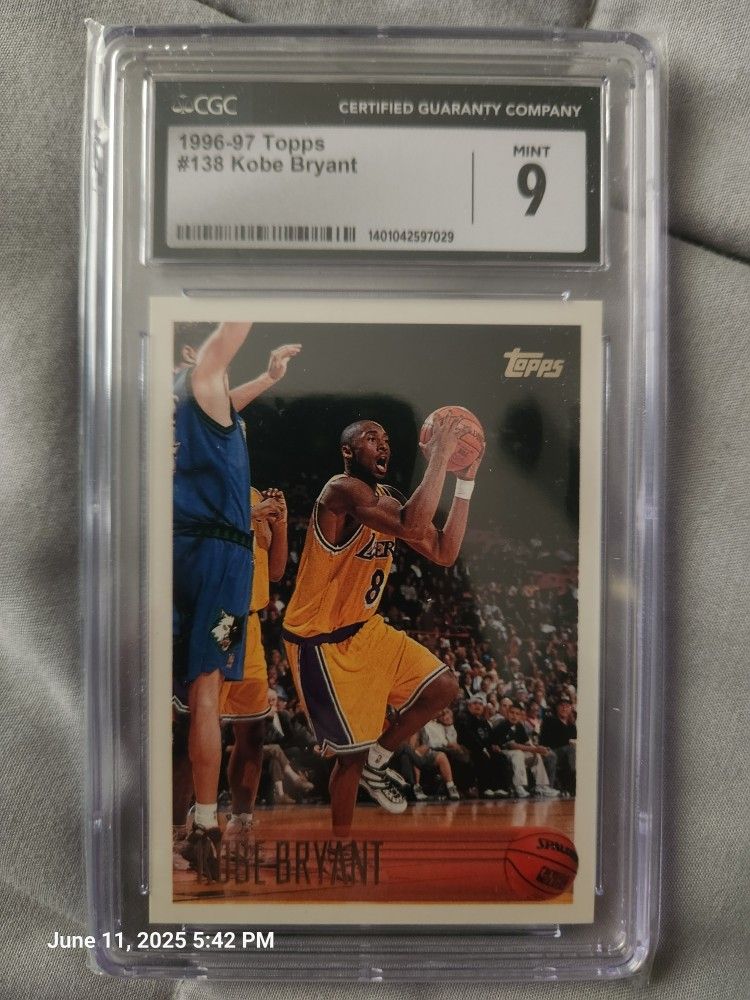Kobe Bryant Mint Condition 96-97 Topps Rookie Card