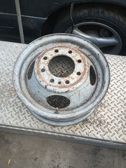 (1) Rim 16"