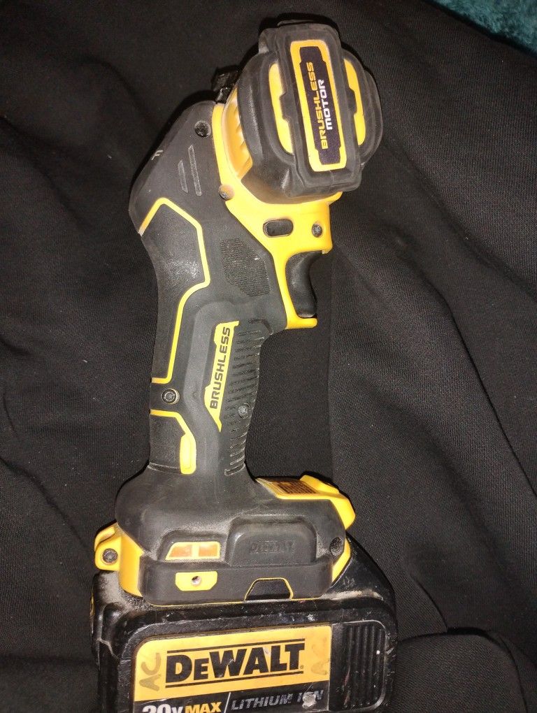 DEWALT 20V Brushless Cordless 3 in. Cut-Off Tool