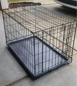 Large Black Wire Dog Crate with Tray
