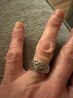 Sterling silver flowered ring