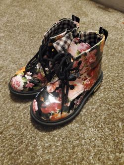 Toddler Girls Boots. Europe Size 27 Or US Size 10