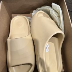 Yeezy Slides