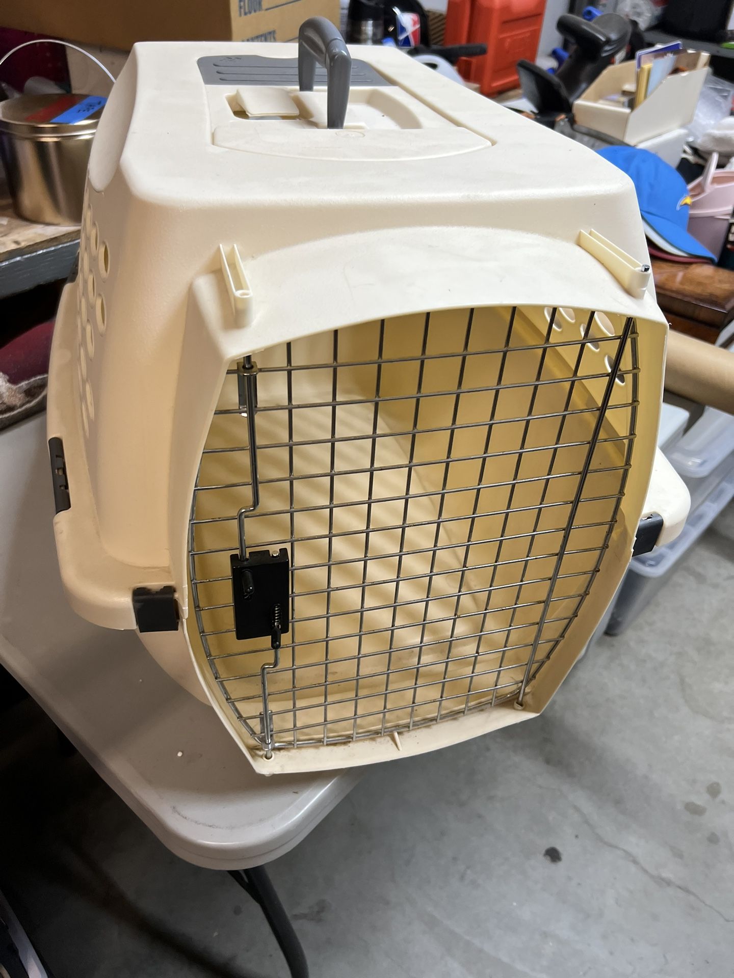 Pet Crate For Dog Up To 35 Lbs Comfortably