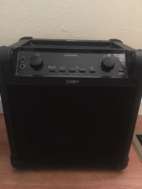 Ion tailgater Bluetooth speaker karaoke