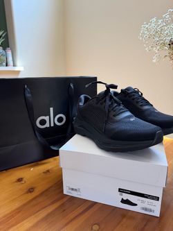 Alo Runner Sneakers Black/Black Unisex