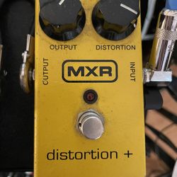 Dunlop MXR Distortion + Guitar Pedal