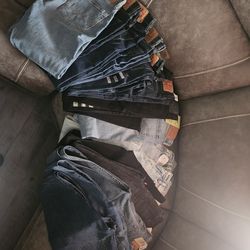 Levis 512