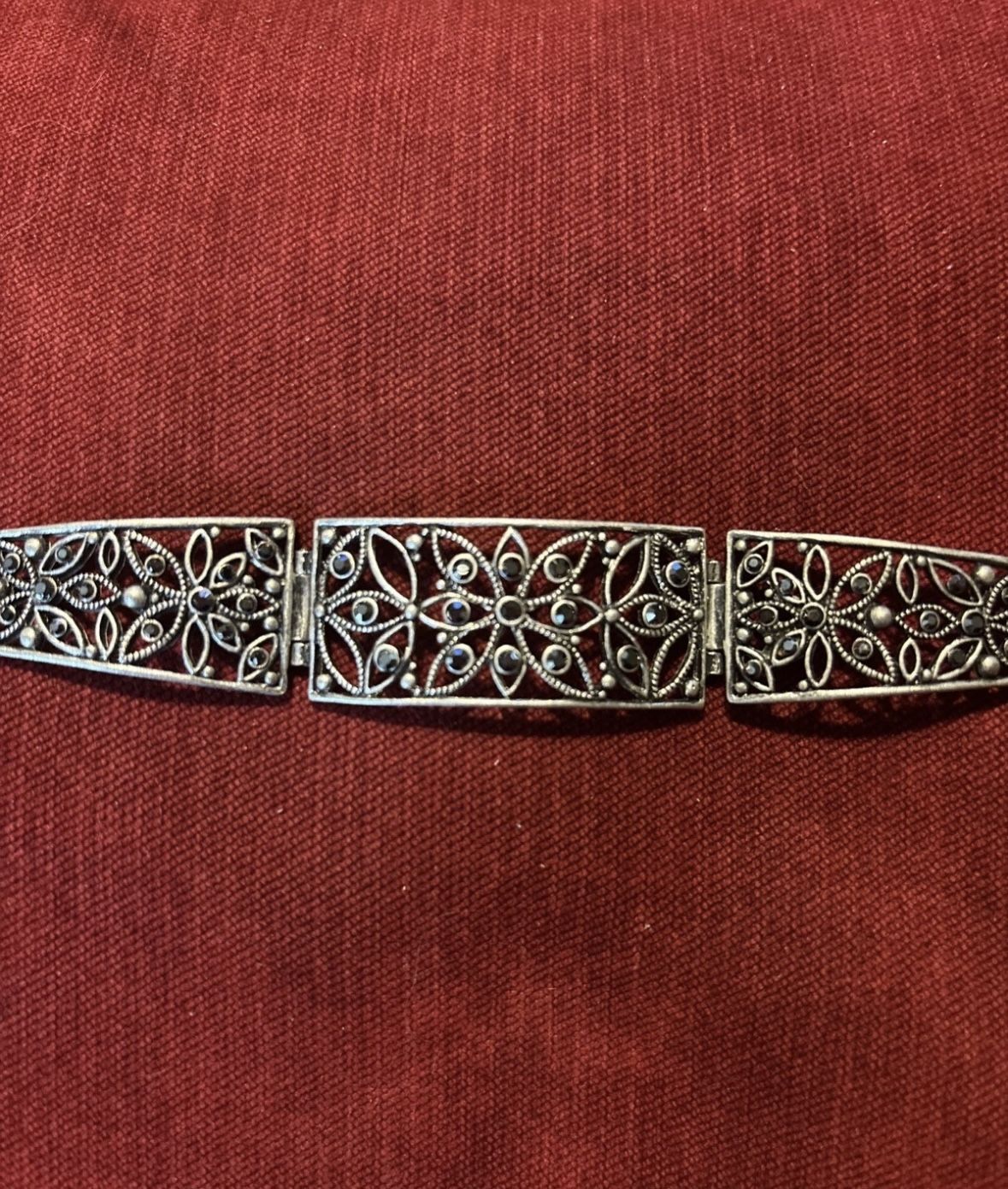 Art Deco Filigree Panel Bracelet w Black Stones