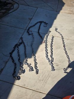 6 plastic Halloween chains