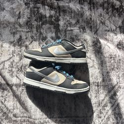 Nike Dunk Low “Starry laces” Size 9.5W