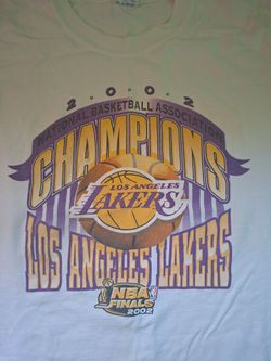 2002 Lakers tshirt